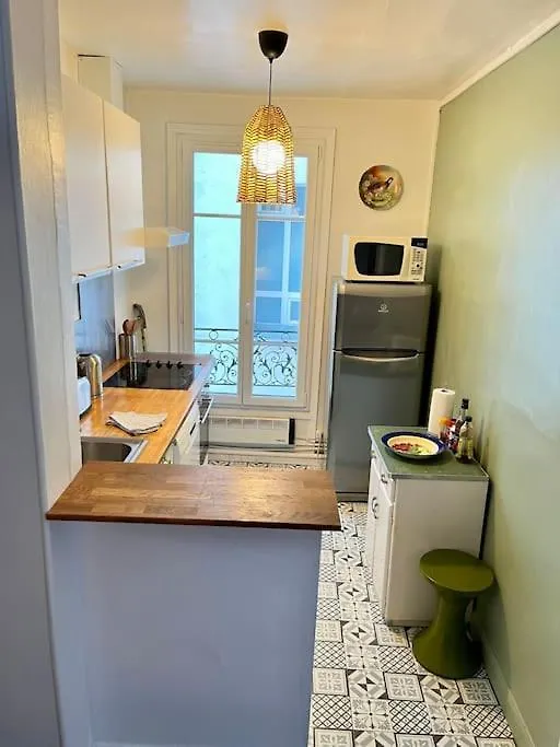 Beau 2P Au Pied De Montmartre Apartment Paris France