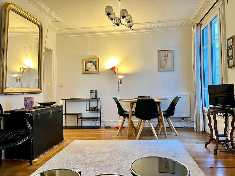 Beau 2P Au Pied De Montmartre Apartment Paris